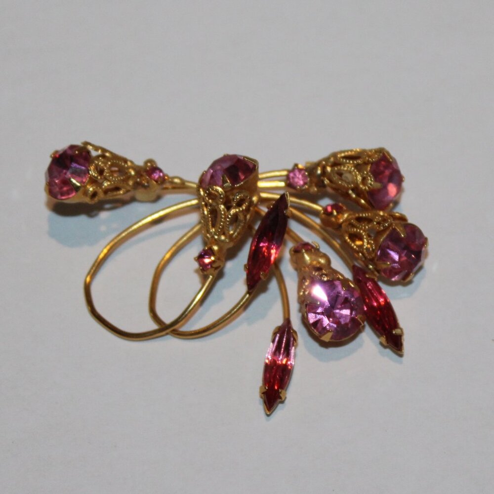 vintage Austrian rhinestone brooch pin floral gold tone pinks delicate unsigned